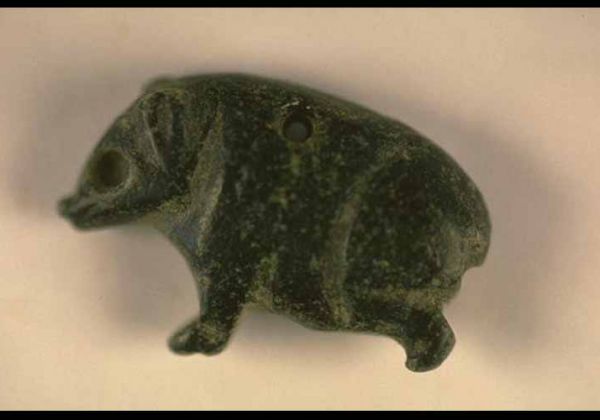 Amulet, black stone, 3000 b.C.